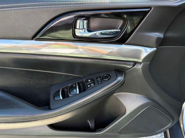 Nissan Maxima - Thumbnail 10