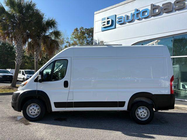 Ram ProMaster 1500 - Thumbnail 2