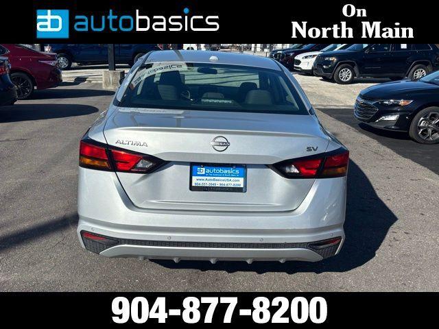 Nissan Altima - Thumbnail 10