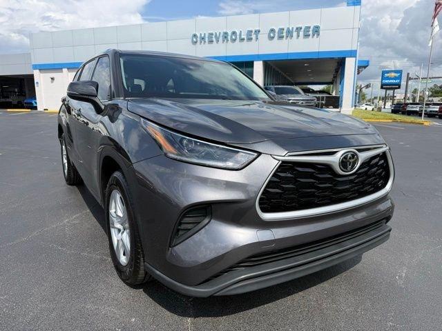 Toyota Highlander L - View 1