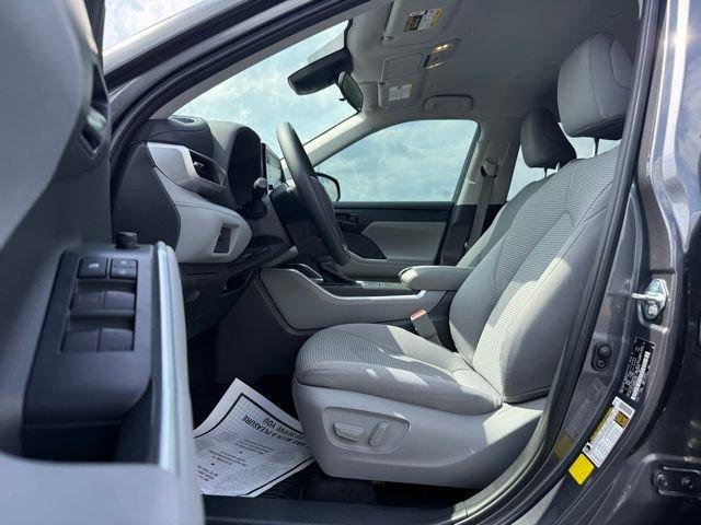 Toyota Highlander L - Thumbnail 15