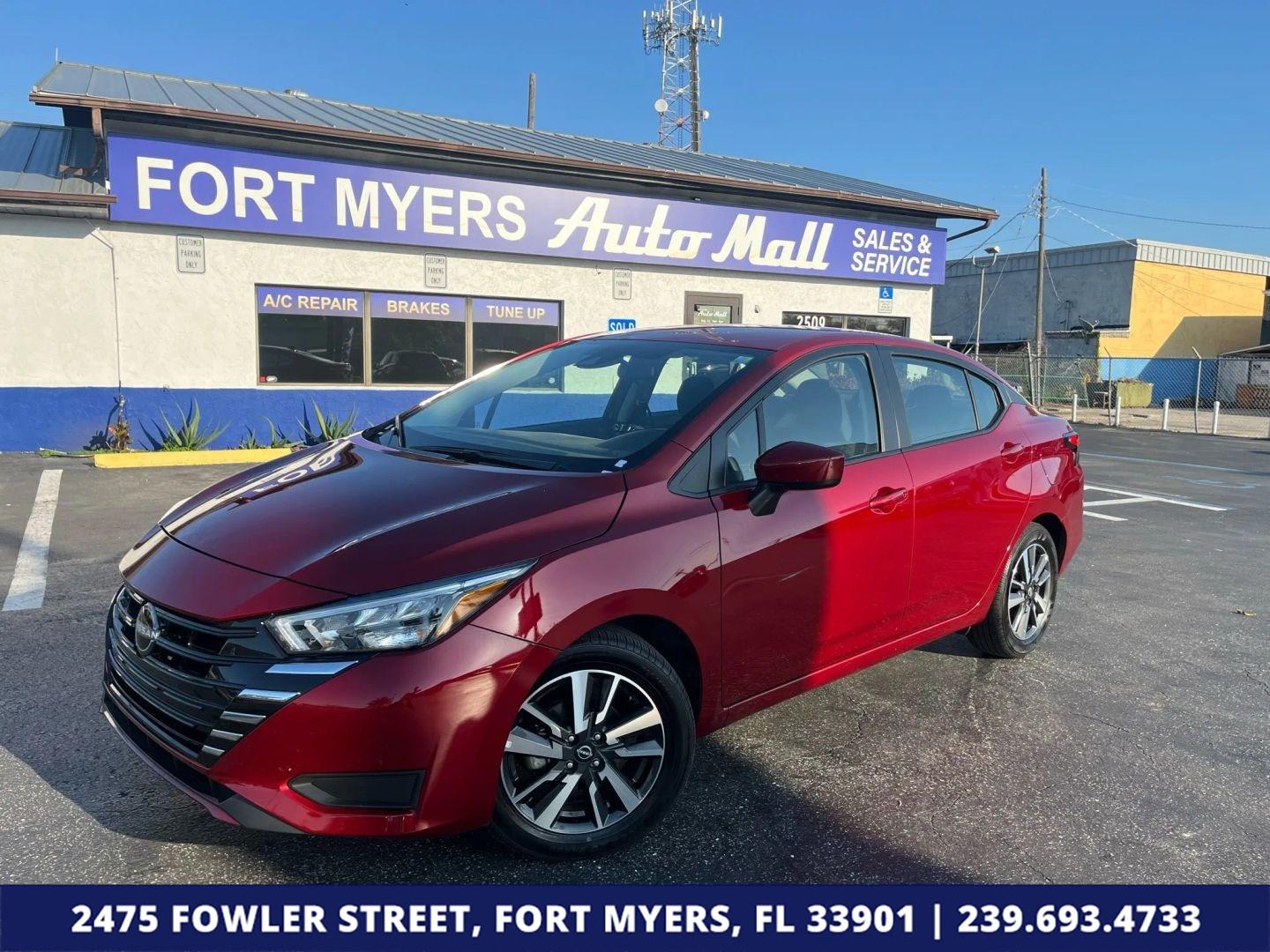 Nissan Versa Sv - Thumbnail 2