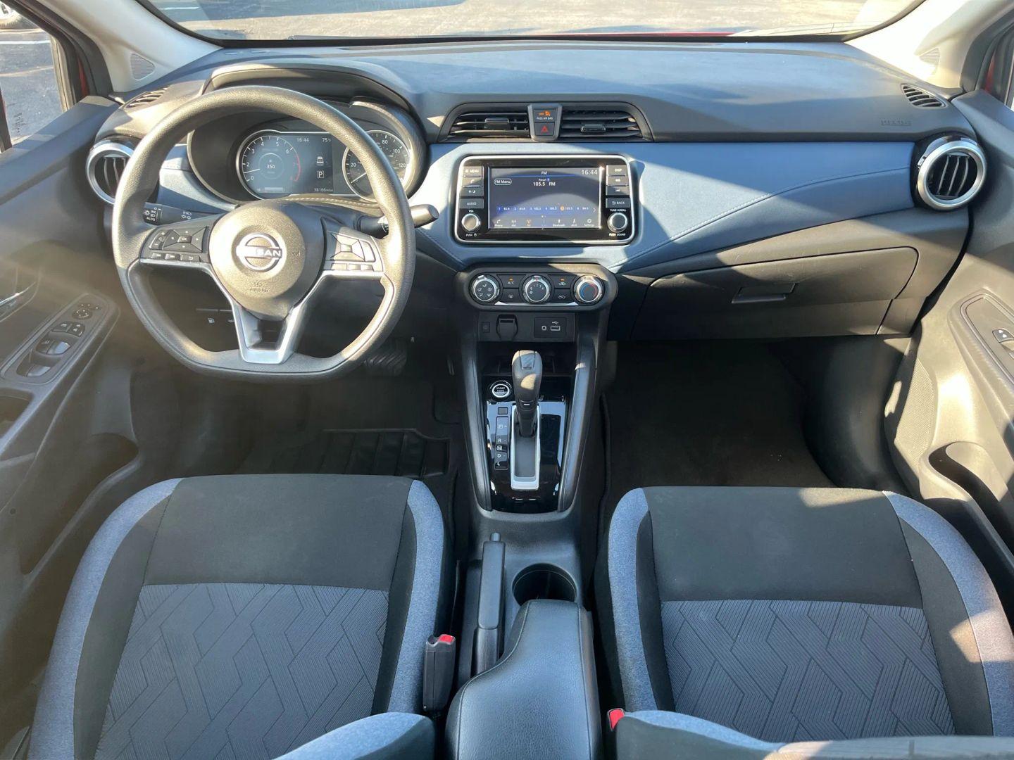 Nissan Versa Sv - Thumbnail 18