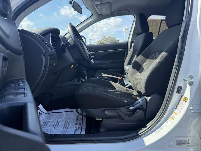 Mitsubishi Outlander Sport Es - Thumbnail 13