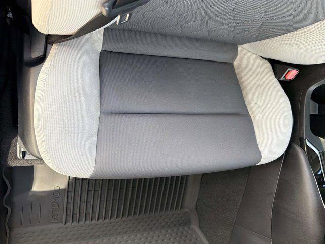 Toyota Corolla Le - Thumbnail 15