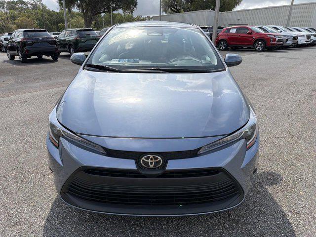 Toyota Corolla Le - Thumbnail 6