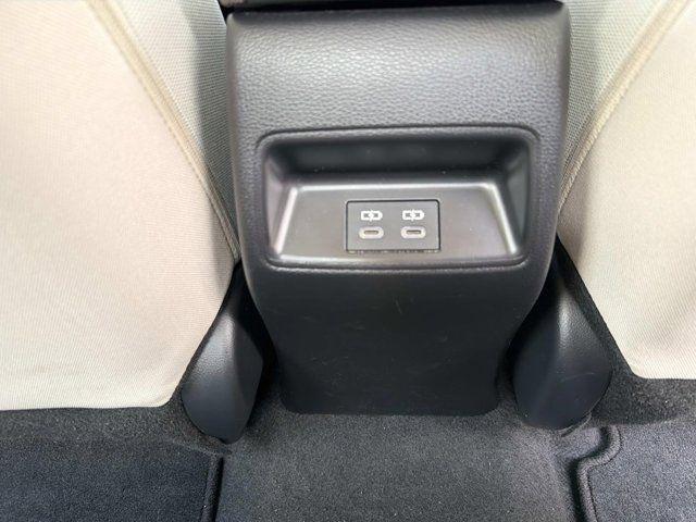 Toyota Corolla Le - Thumbnail 19