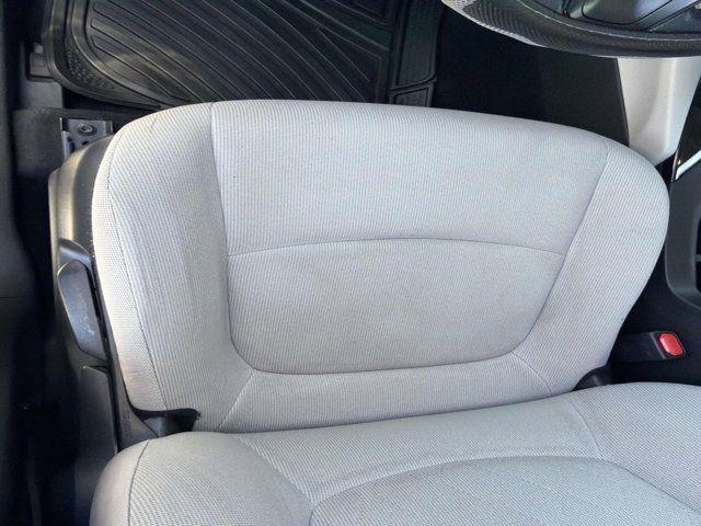 Toyota Corolla Cross L - Awd - Thumbnail 9