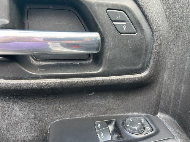 Chevrolet Silverado 1500 - Thumbnail 10