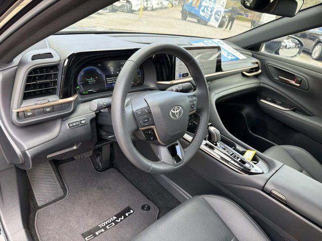 Toyota Crown Xle - Thumbnail 12