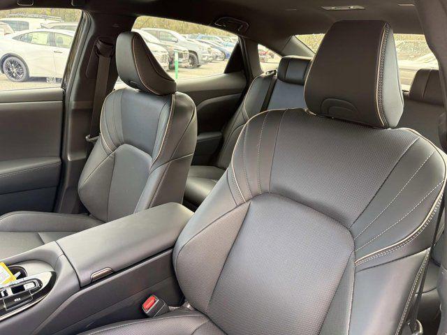 Toyota Crown Xle - Thumbnail 11