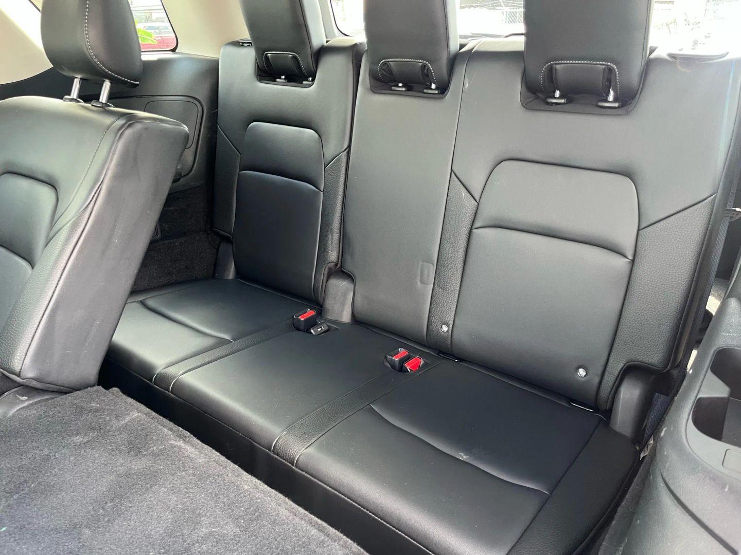 Nissan Pathfinder Sl - Thumbnail 19