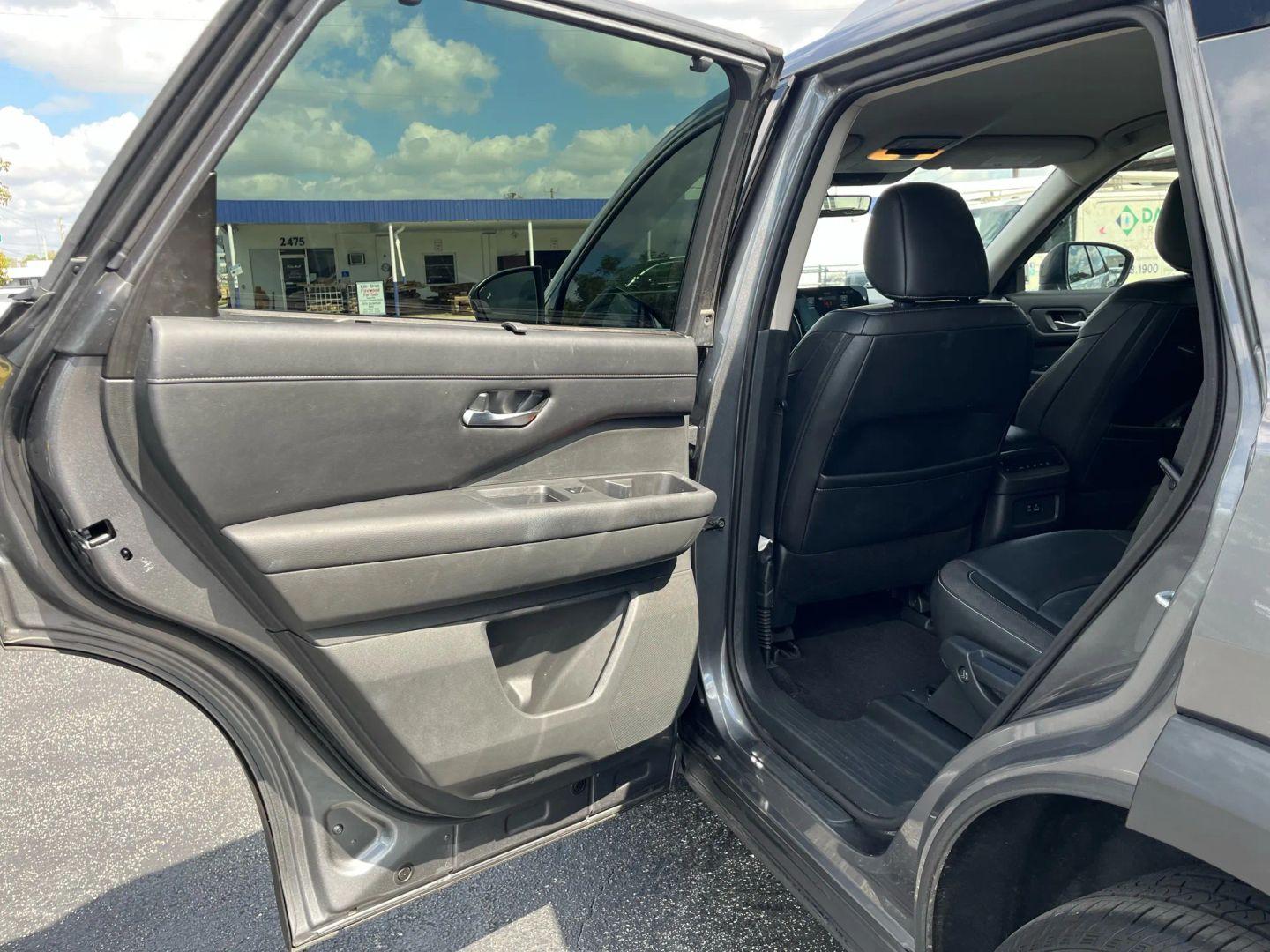 Nissan Pathfinder Sl - Thumbnail 16