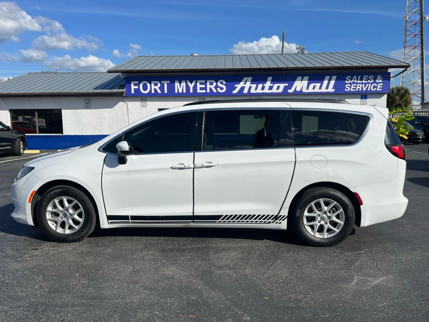 Chrysler Voyager Lxi - Thumbnail 6