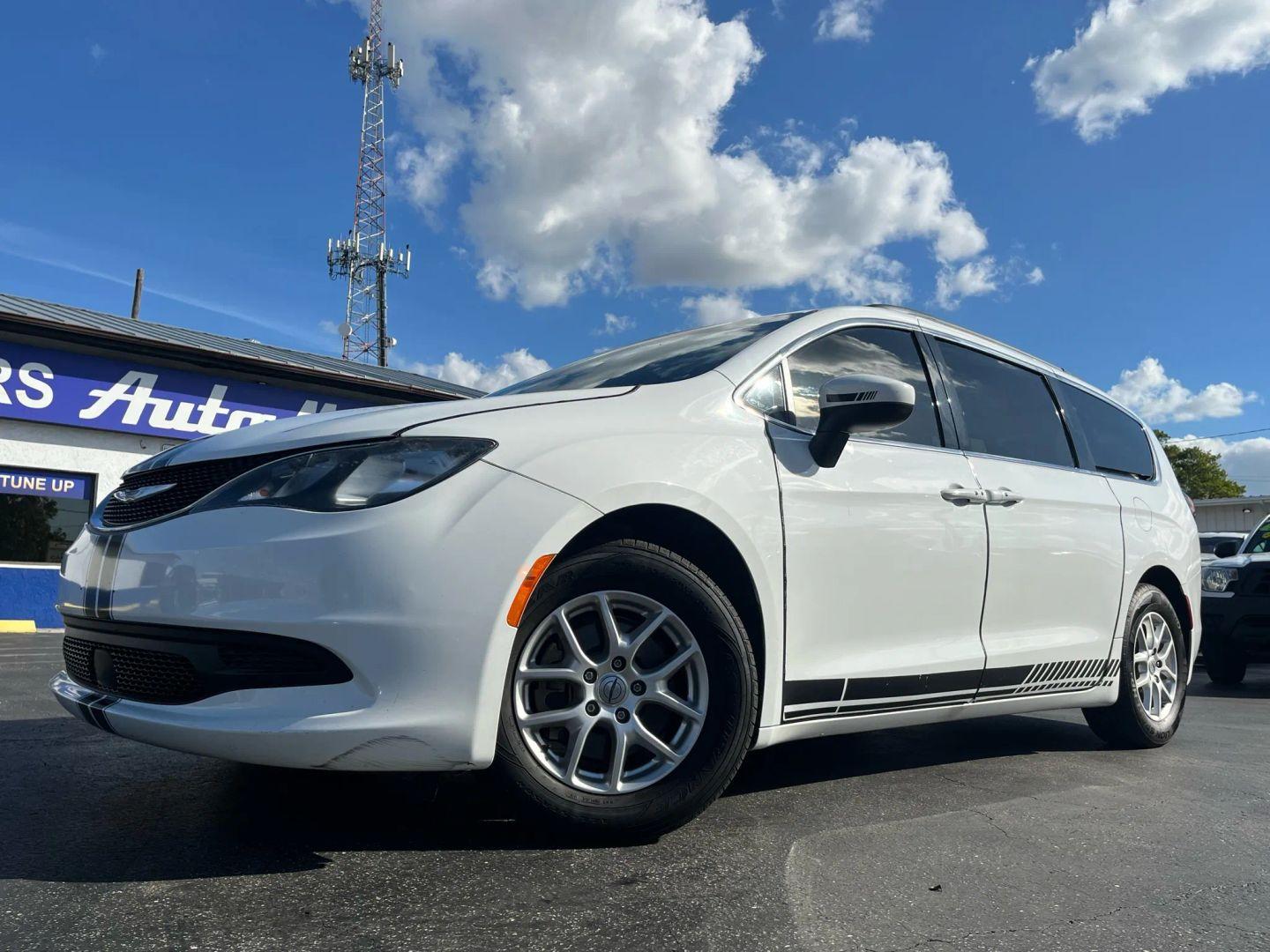 Chrysler Voyager Lxi - Thumbnail 3