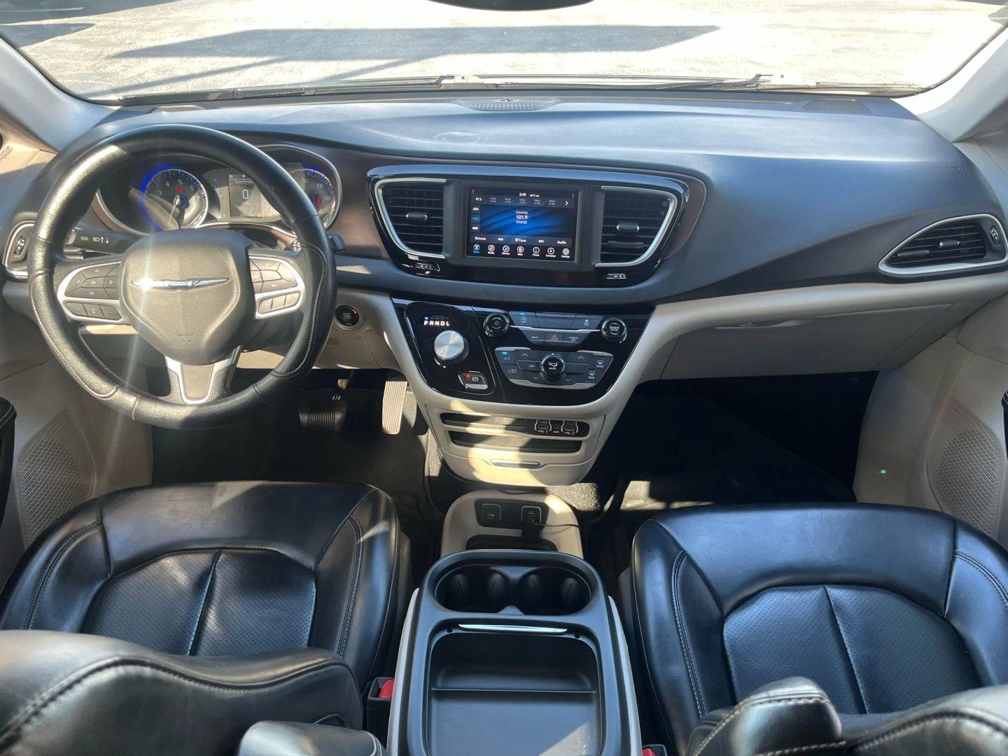 Chrysler Voyager Lxi - Thumbnail 20