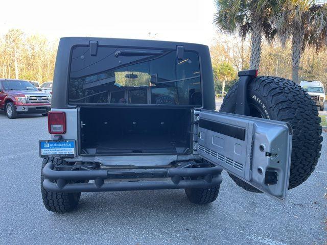 Jeep Wrangler JK - Thumbnail 5