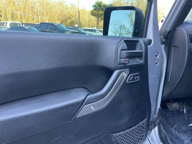 Jeep Wrangler JK - Thumbnail 17