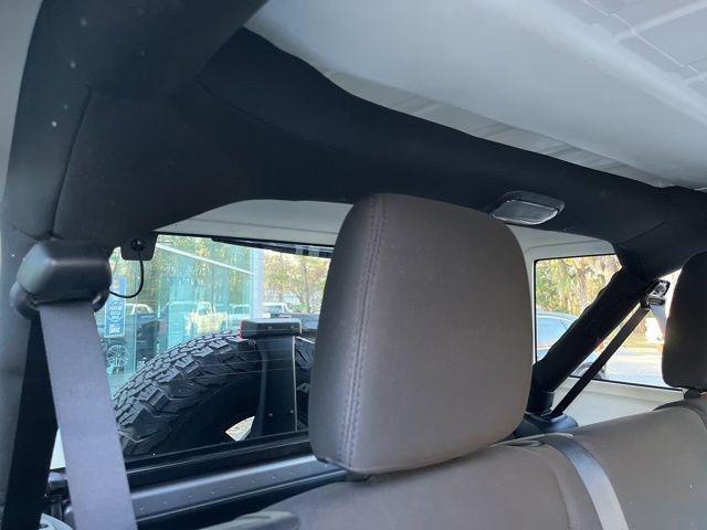 Jeep Wrangler JK - Thumbnail 12