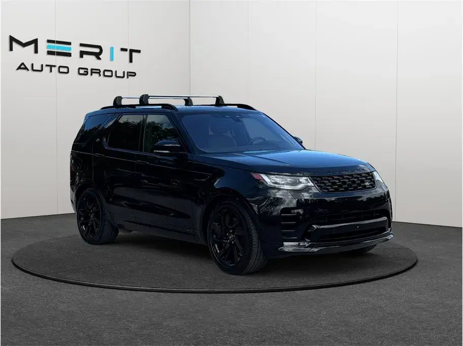 Land Rover Discovery P360 Hse R Dynamic Sport Utility 4D - View 1