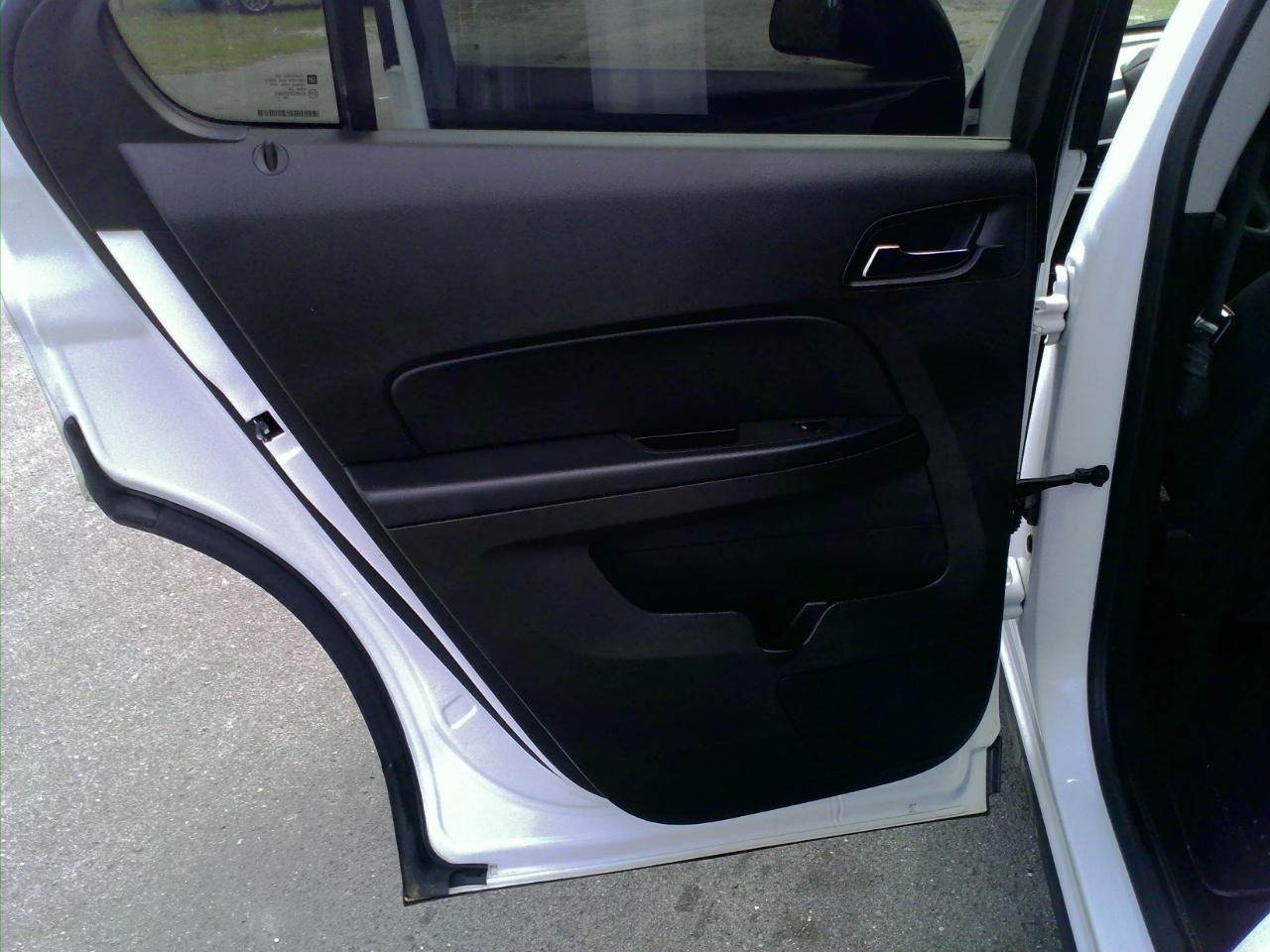 Chevrolet Equinoxls 2Wd - Thumbnail 18