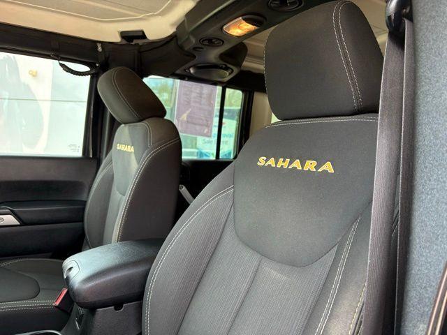 Jeep Wrangler - Thumbnail 15