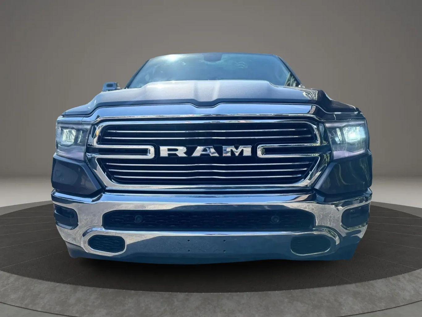 Ram 1500 Crew Cab Laramie Pickup 4D 5 1/2 Ft - Thumbnail 6