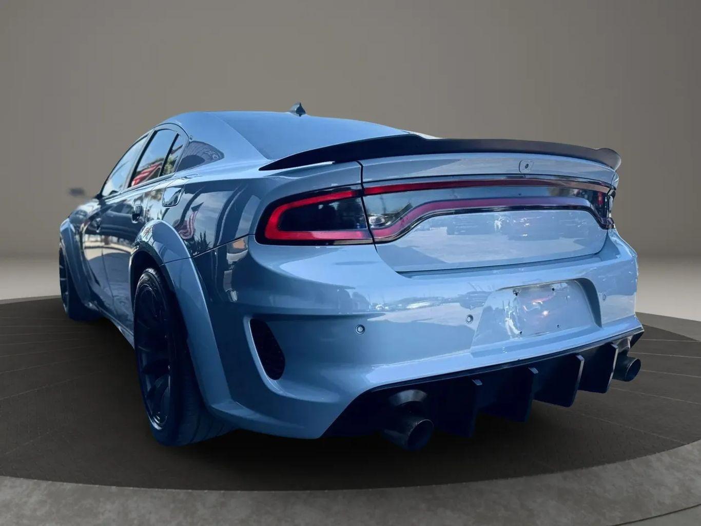 Dodge Charger Srt Hellcat Sedan 4D - Thumbnail 10