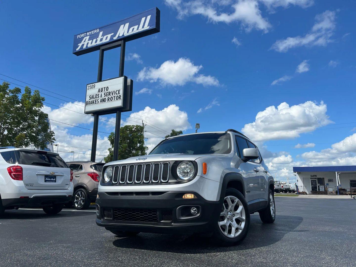 Jeep Renegade Latitude - Thumbnail 3
