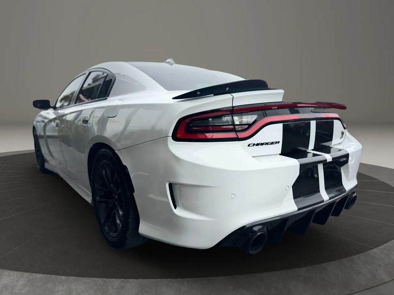 Dodge Charger Scat Pack Sedan 4D - Thumbnail 9