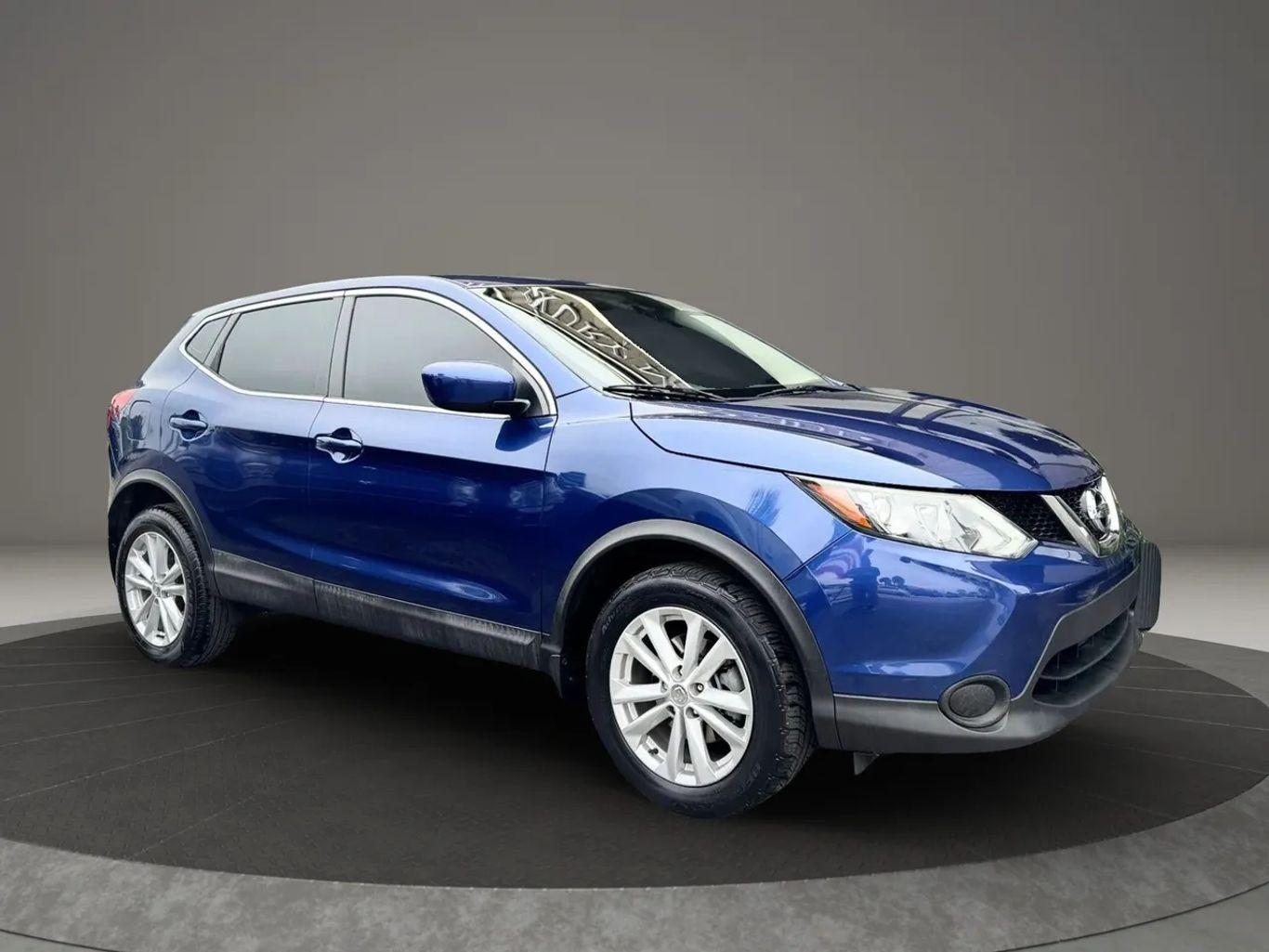 Nissan Rogue Sport S Sport Utility 4D - Thumbnail 3