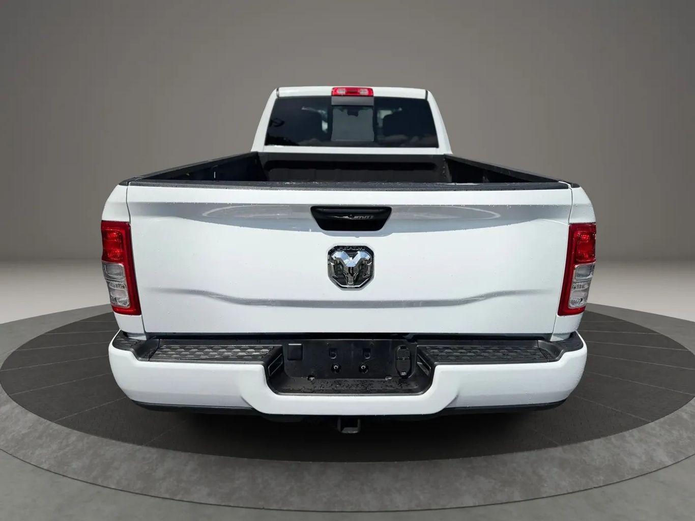 Ram 3500 Crew Cab Tradesman Pickup 4D 8 Ft - Thumbnail 12