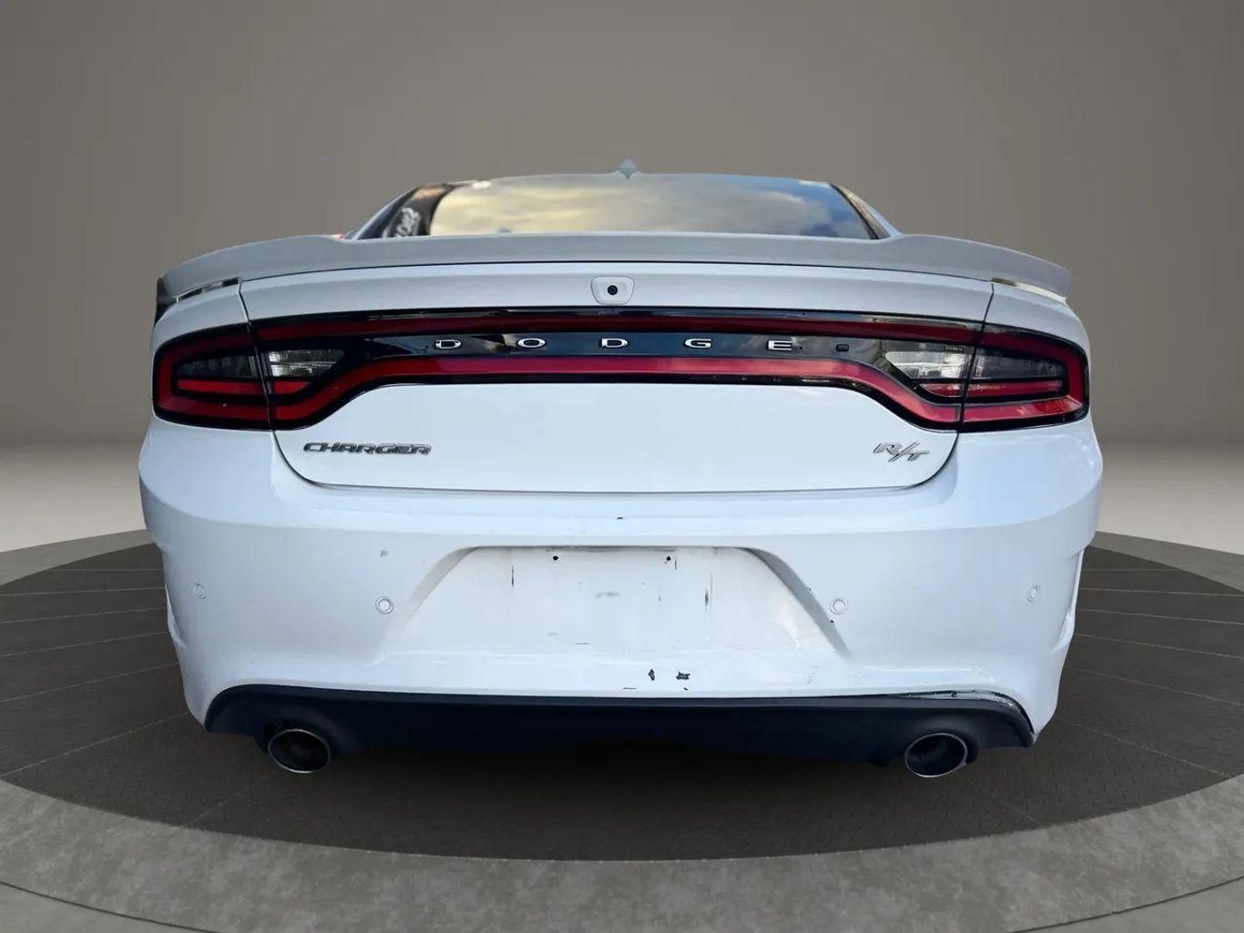 Dodge Charger R/T Sedan 4D - Thumbnail 10