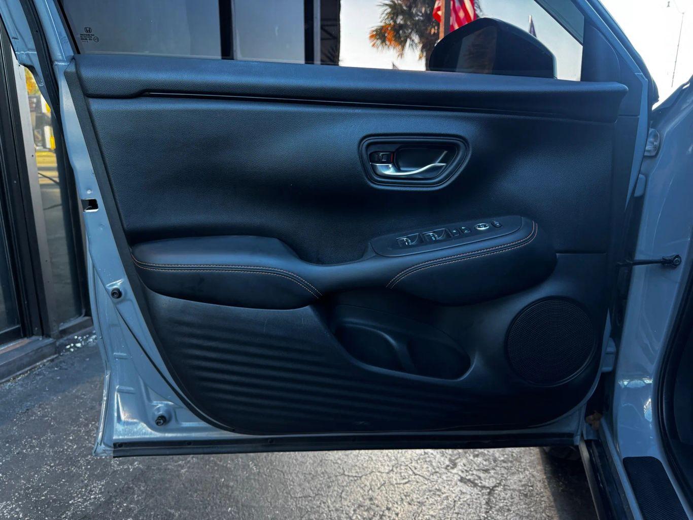 Honda Hr-V Sport Suv 4D - Thumbnail 12