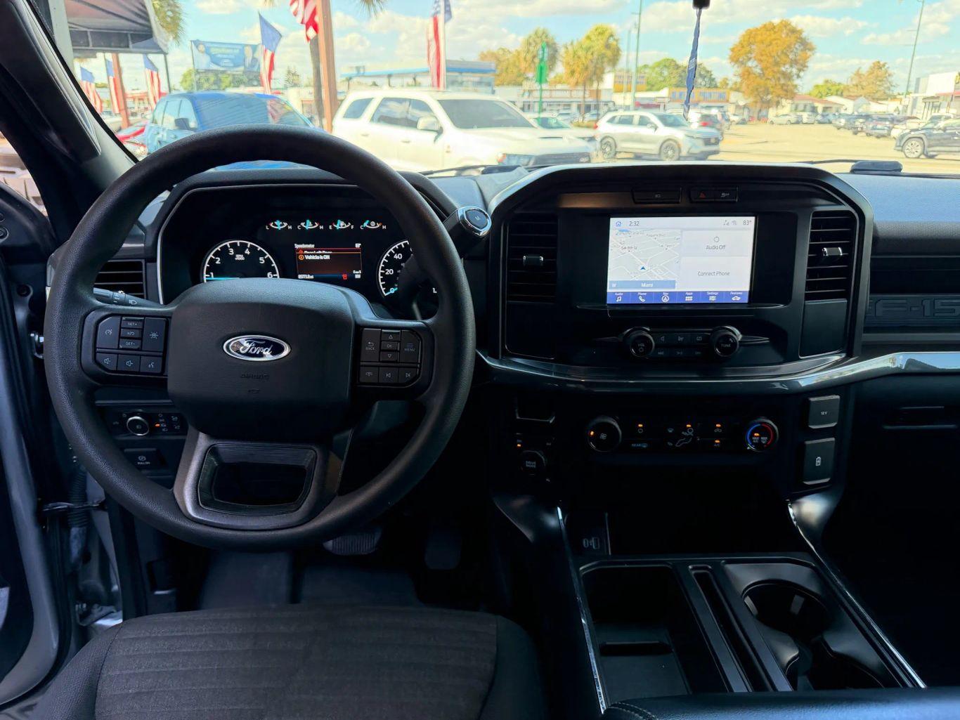 Ford F150 Supercrew Cab Xl Pickup 4D 5 1/2 Ft - Thumbnail 19