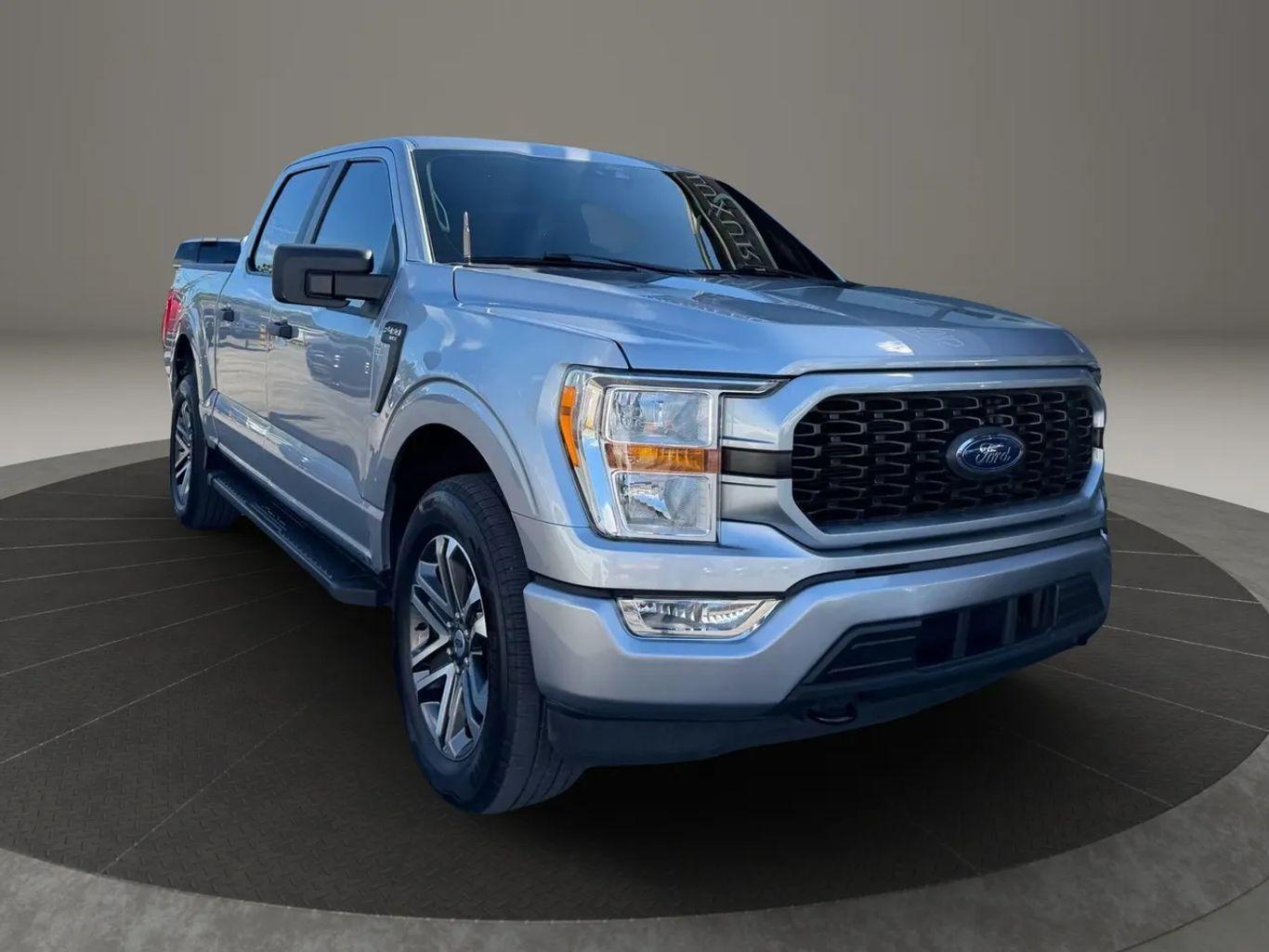 Ford F150 Supercrew Cab Xl Pickup 4D 5 1/2 Ft - Thumbnail 5