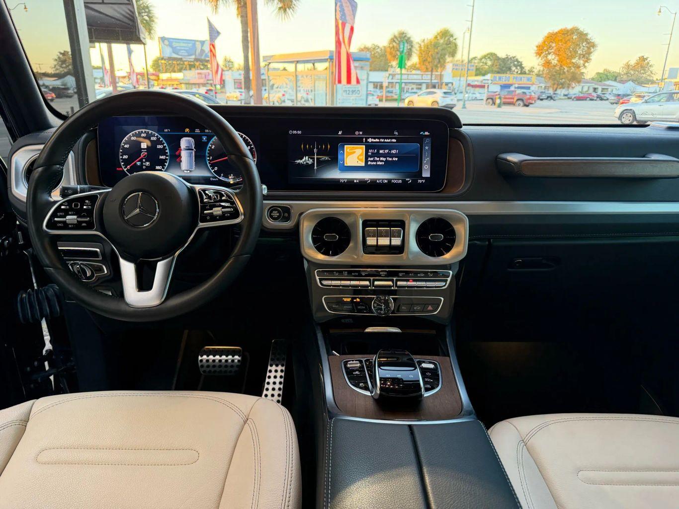 Mercedes-Benz G-Class G 550 Sport Utility 4D - Thumbnail 20