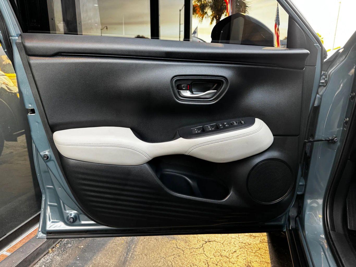 Honda Hr-V Lx Sport Utility 4D - Thumbnail 13