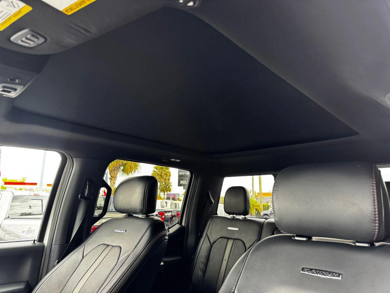 Ford F350 Super Duty Crew Cab Platinum Pickup 4D 6 3/4 Ft - Thumbnail 15