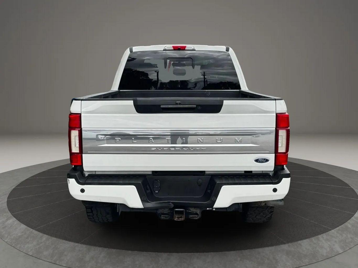Ford F350 Super Duty Crew Cab Platinum Pickup 4D 6 3/4 Ft - Thumbnail 9