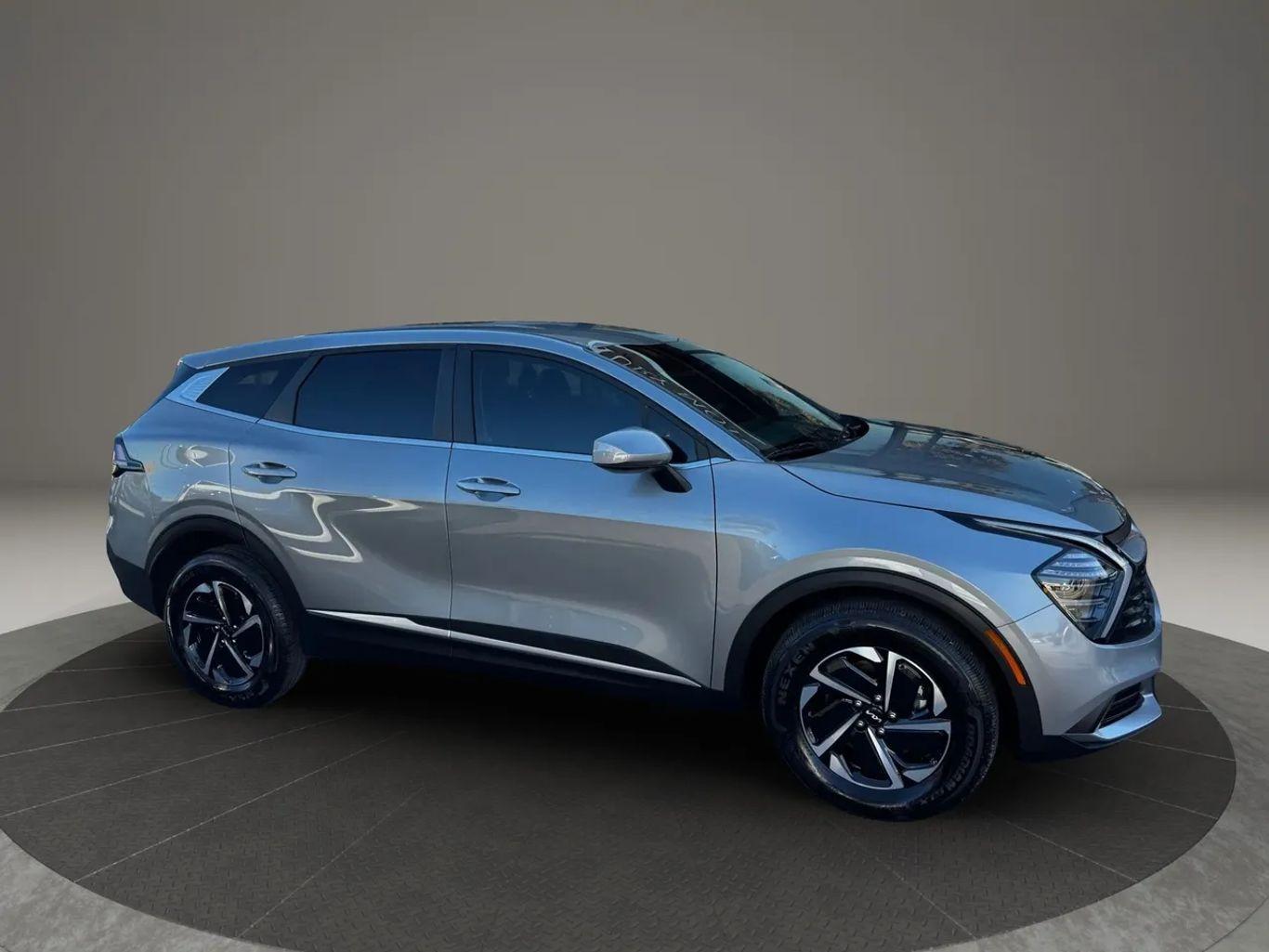 Kia Sportage Hybrid Lx Sport Utility 4D - Thumbnail 3