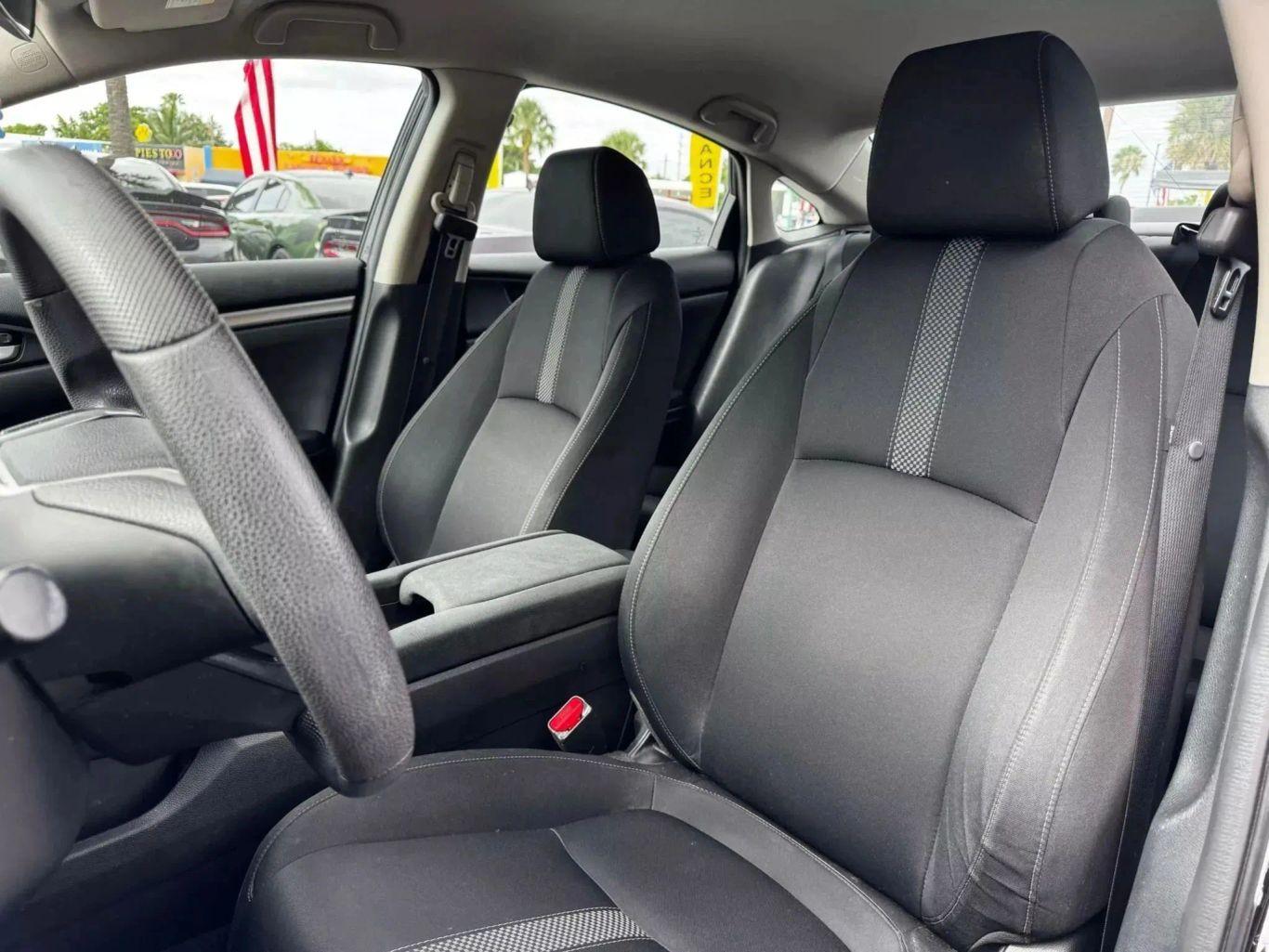 Honda Civic Lx Sedan 4D - Thumbnail 11