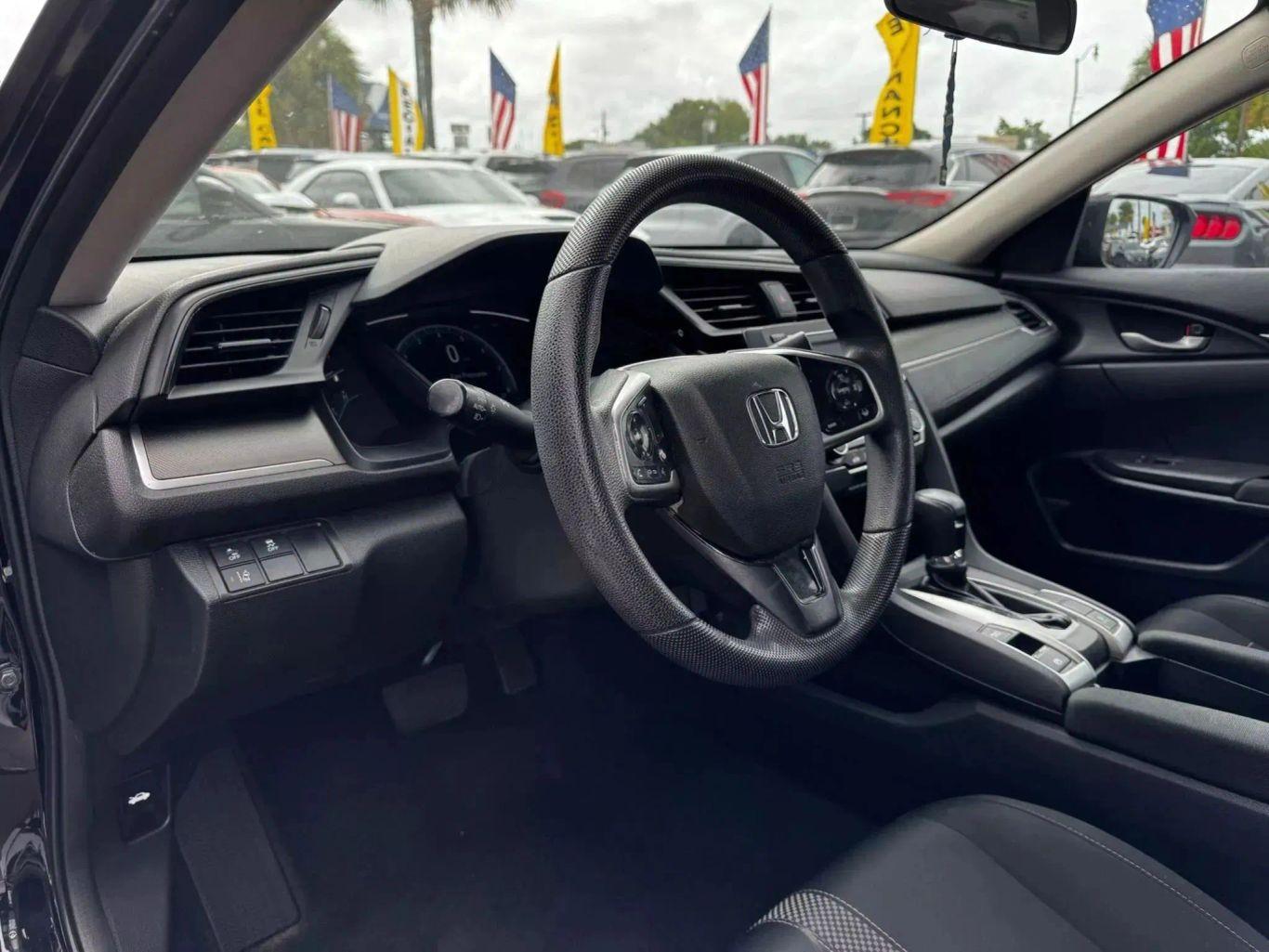 Honda Civic Lx Sedan 4D - Thumbnail 7