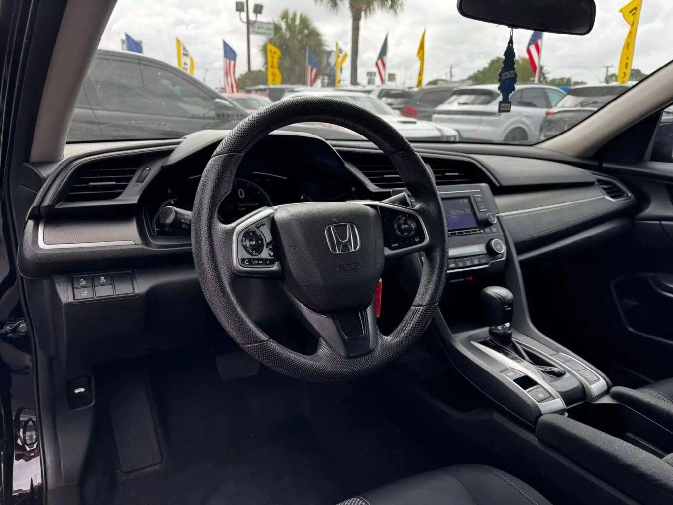 Honda Civic Lx Sedan 4D - Thumbnail 8