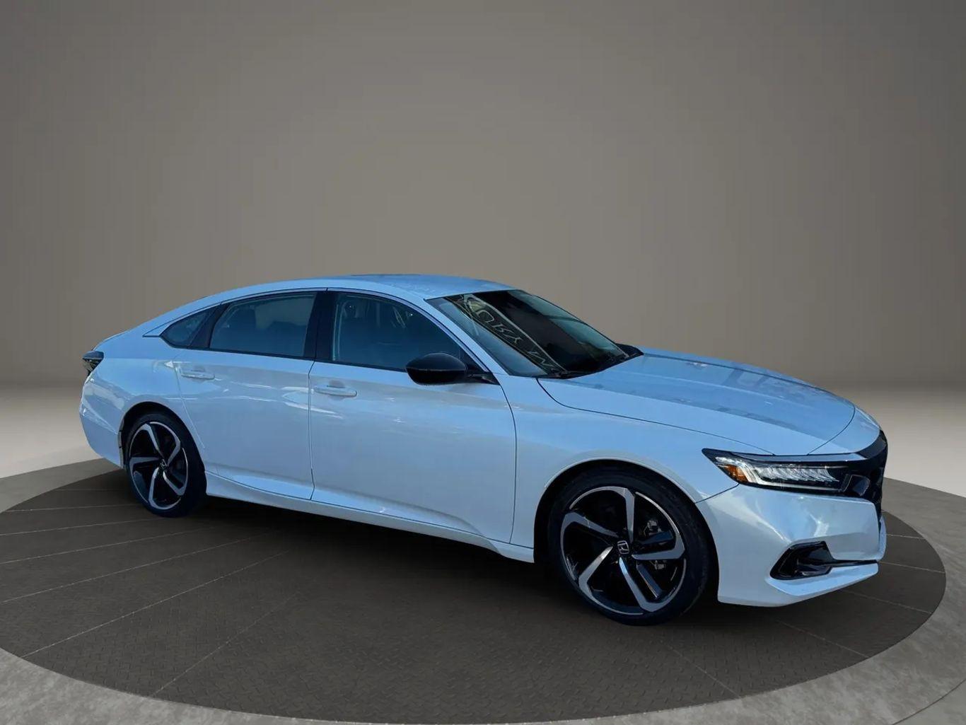 Honda Accord Sport Special Edition Sedan 4D - Thumbnail 3