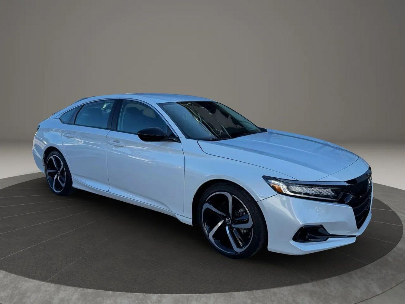 Honda Accord Sport Special Edition Sedan 4D - Thumbnail 4