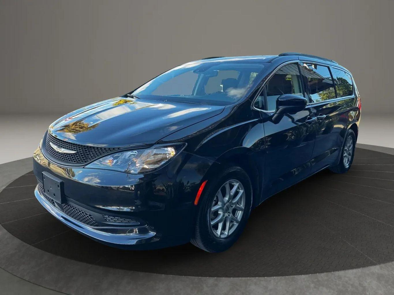 Chrysler Voyager Lx Van 4D - Thumbnail 5