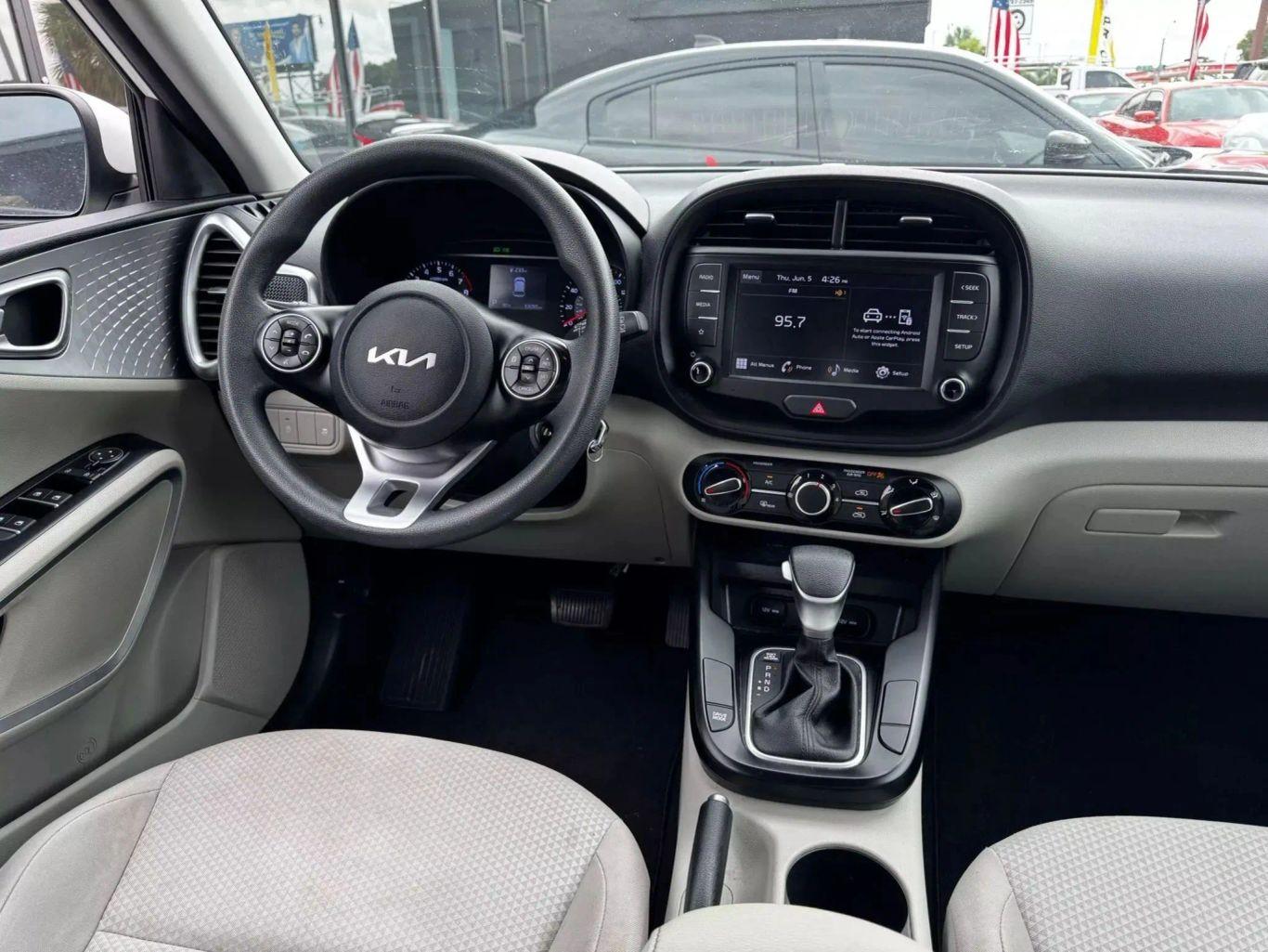 Kia Soul Lx Wagon 4D - Thumbnail 19