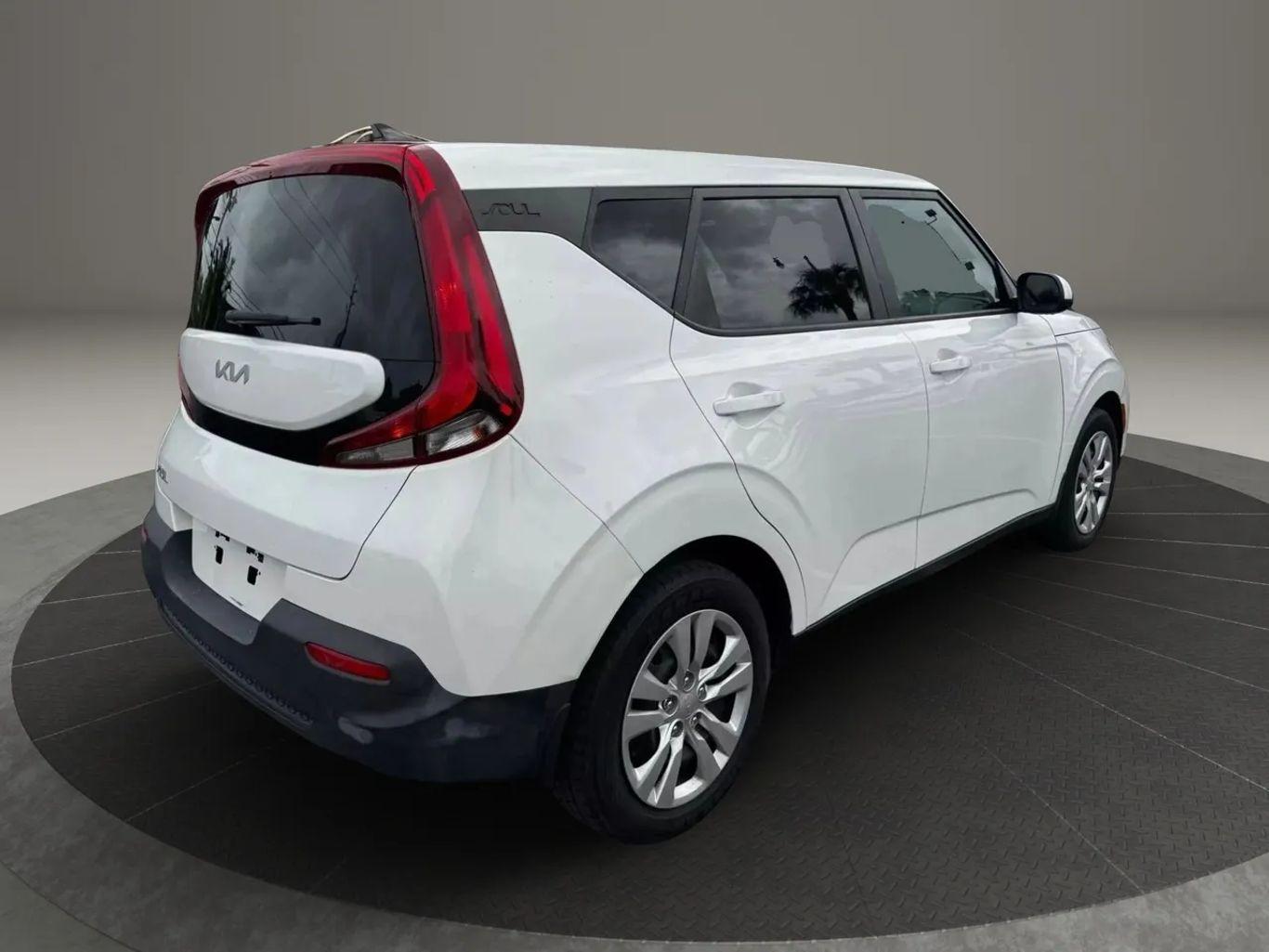 Kia Soul Lx Wagon 4D - Thumbnail 12