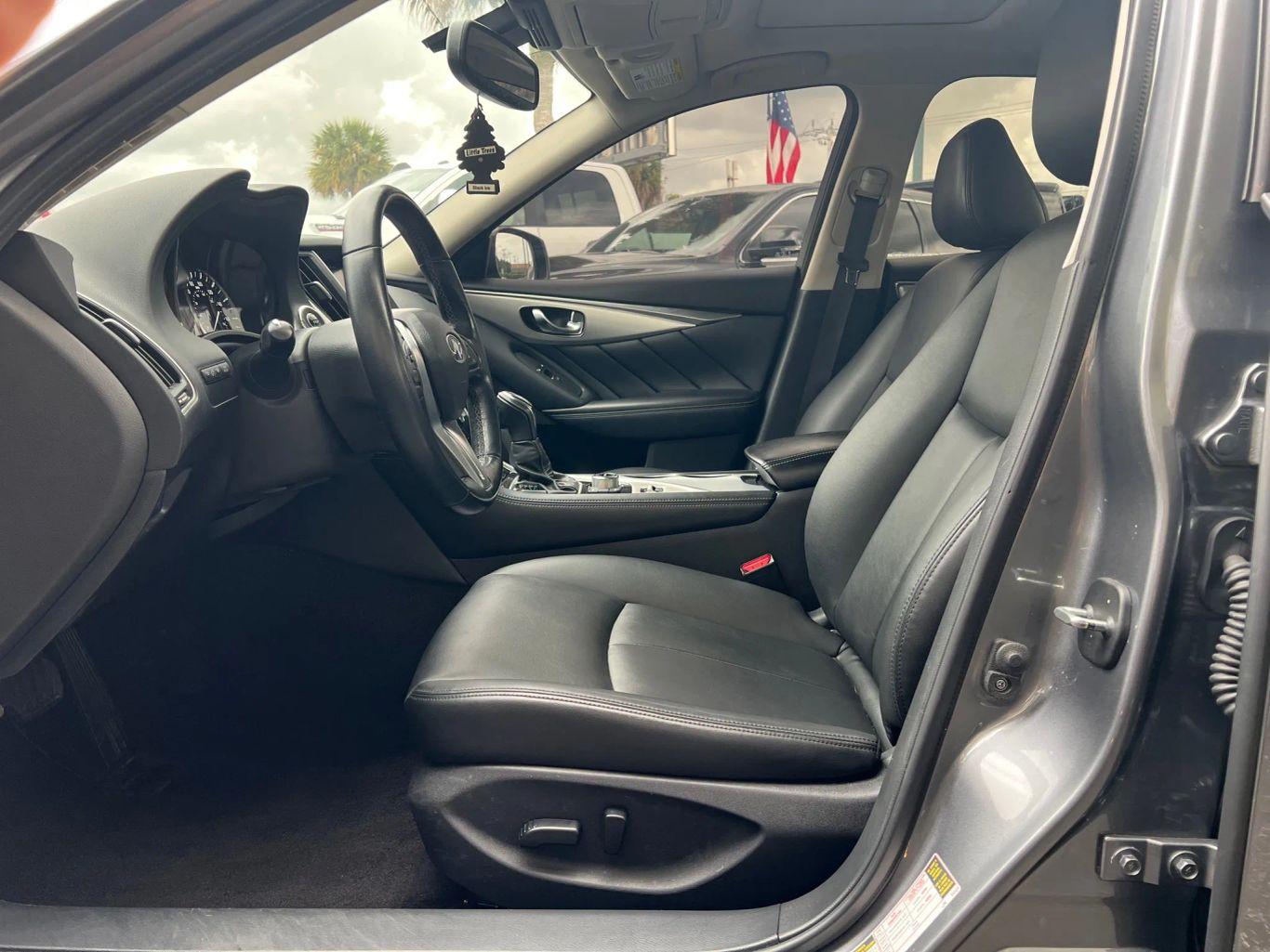 Infiniti Q50 Luxe Sedan 4D - Thumbnail 13